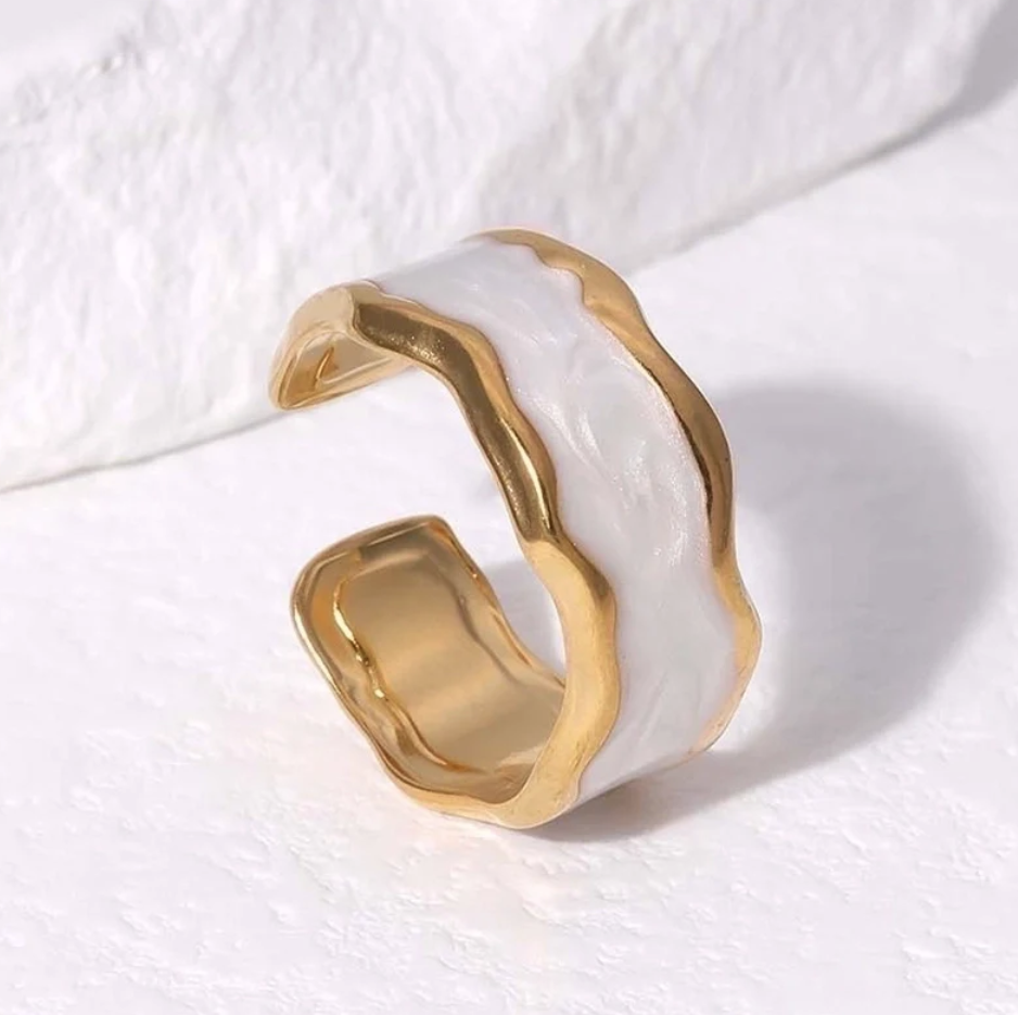 Retro Wavy Open Ring